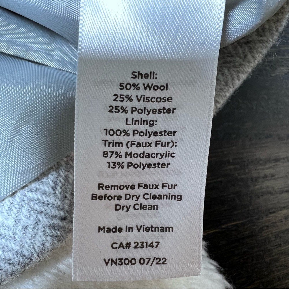 Talbots Petite Gray Wool Blend Classic Shetland Blazer with Fur Trim - Picture 13 of 13